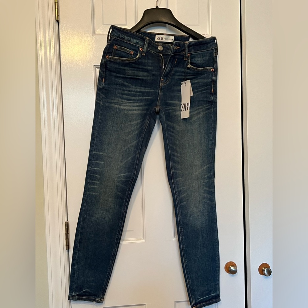Zara mid-rise skinny jeans